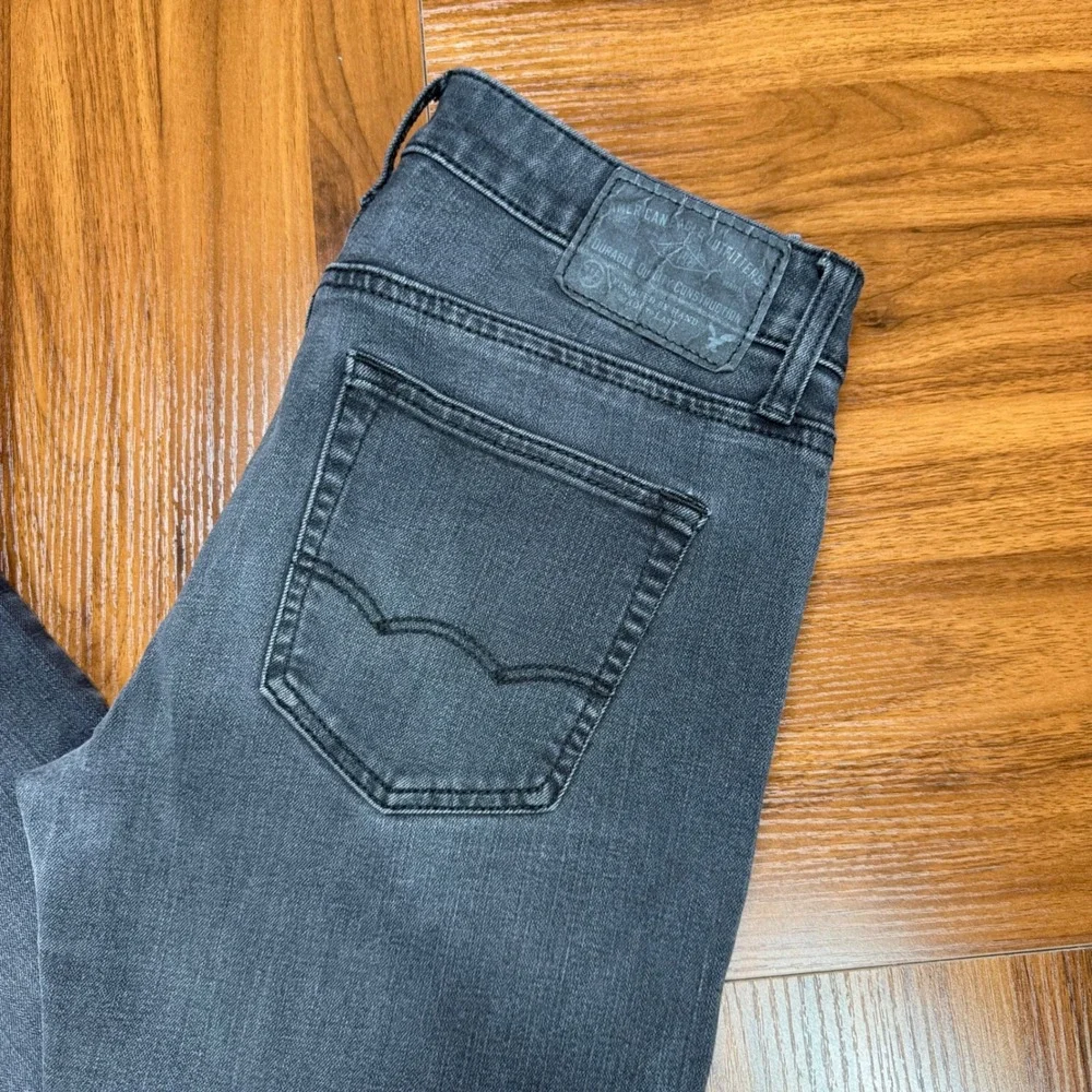 American Eagle Outfitters Mens 29x30 Slim 360 Extreme Flex Faded Black Jeans